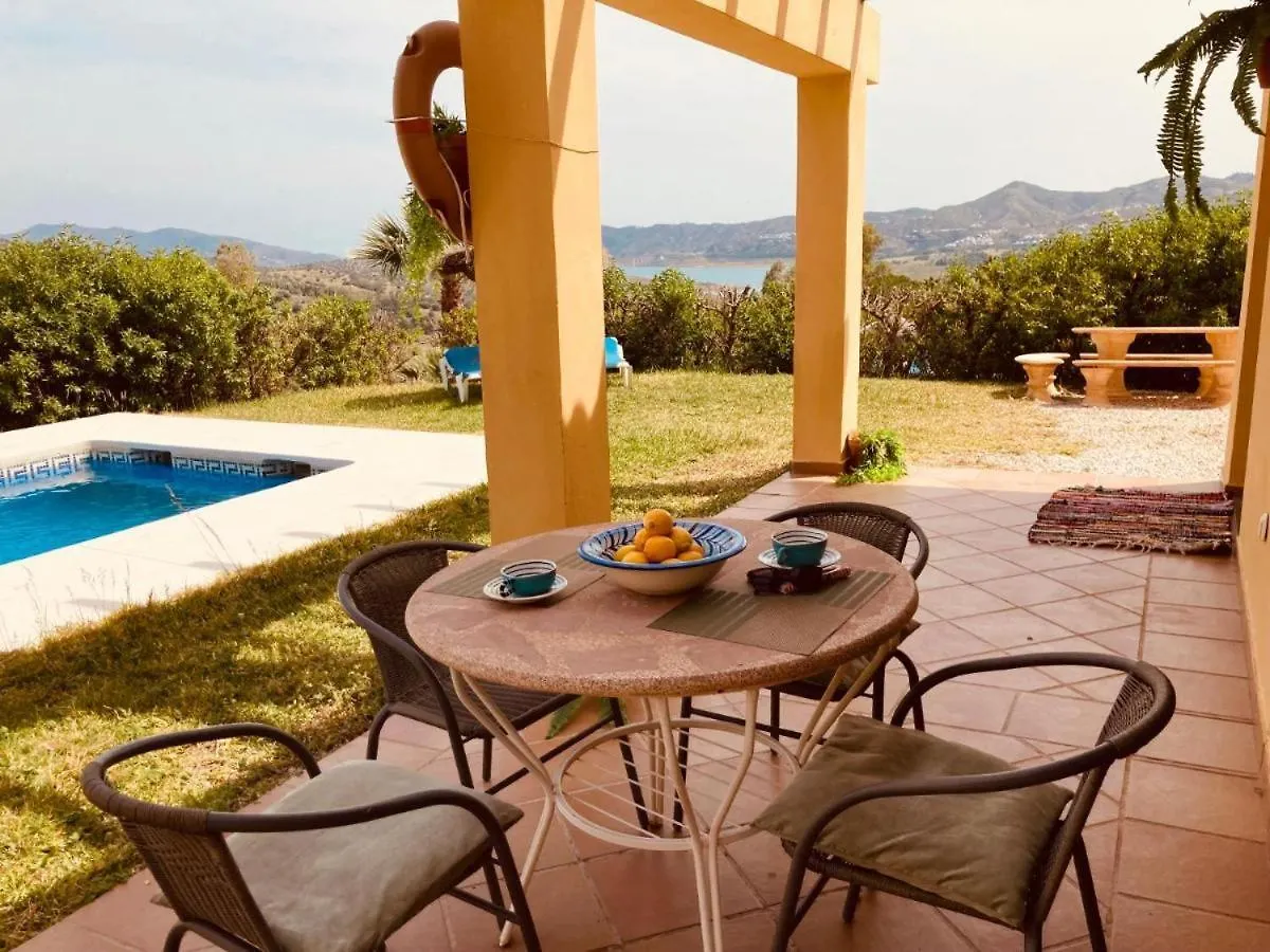 Lakeview Villas Casa 1 Периана